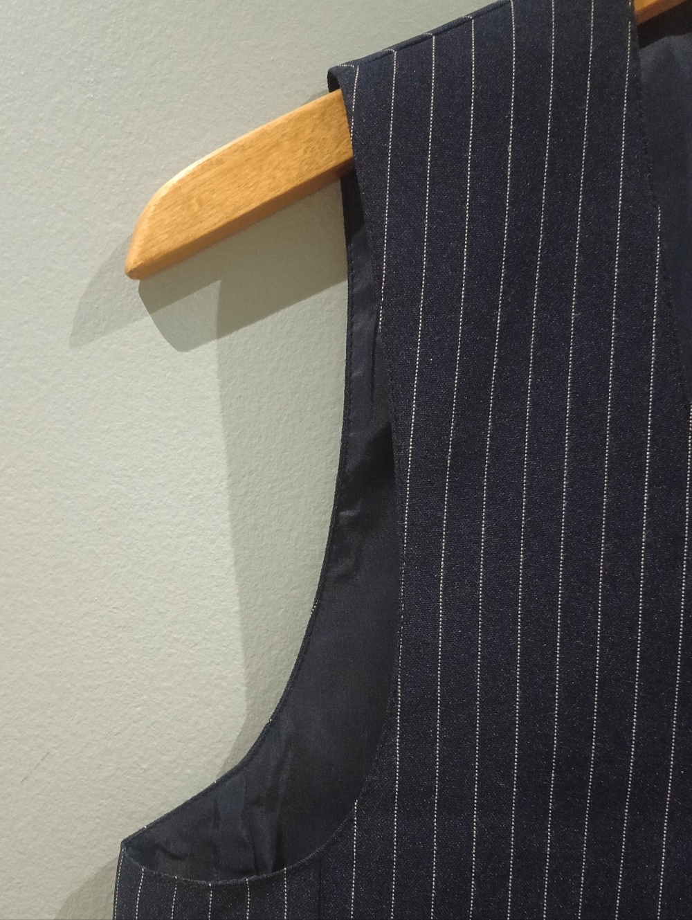 BNWT Dolan Collection Navy Pinstripe Waistcoat Vest - Picture 3 of 4